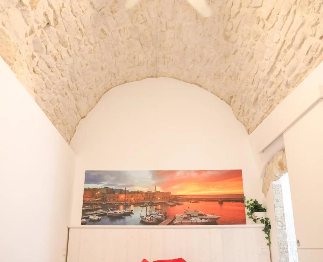 Room 20 - Piccola Camera In Pietra Bianca Giovinazzo Maison d'hôtes